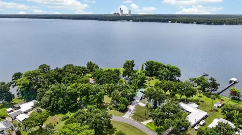 157 W Grandview Drive East Palatka FL 32131