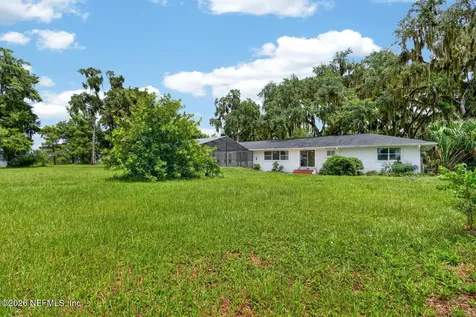 157 W Grandview Drive East Palatka FL 32131