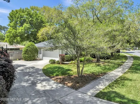 11252 Losco Junction Drive S Jacksonville FL 32257