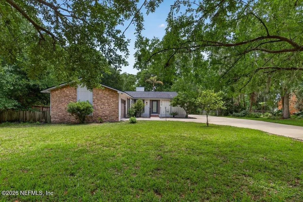 2834 Mandarin Meadows Drive N Jacksonville FL 32223