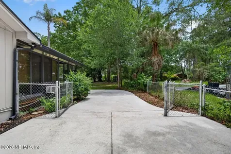 2834 Mandarin Meadows Drive N Jacksonville FL 32223
