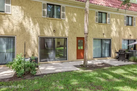 5811 Atlantic Boulevard Jacksonville FL 32207