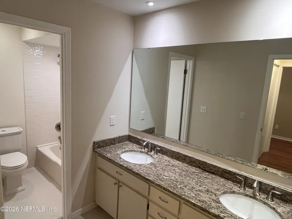 3820 Lavista Circle Jacksonville FL 32217
