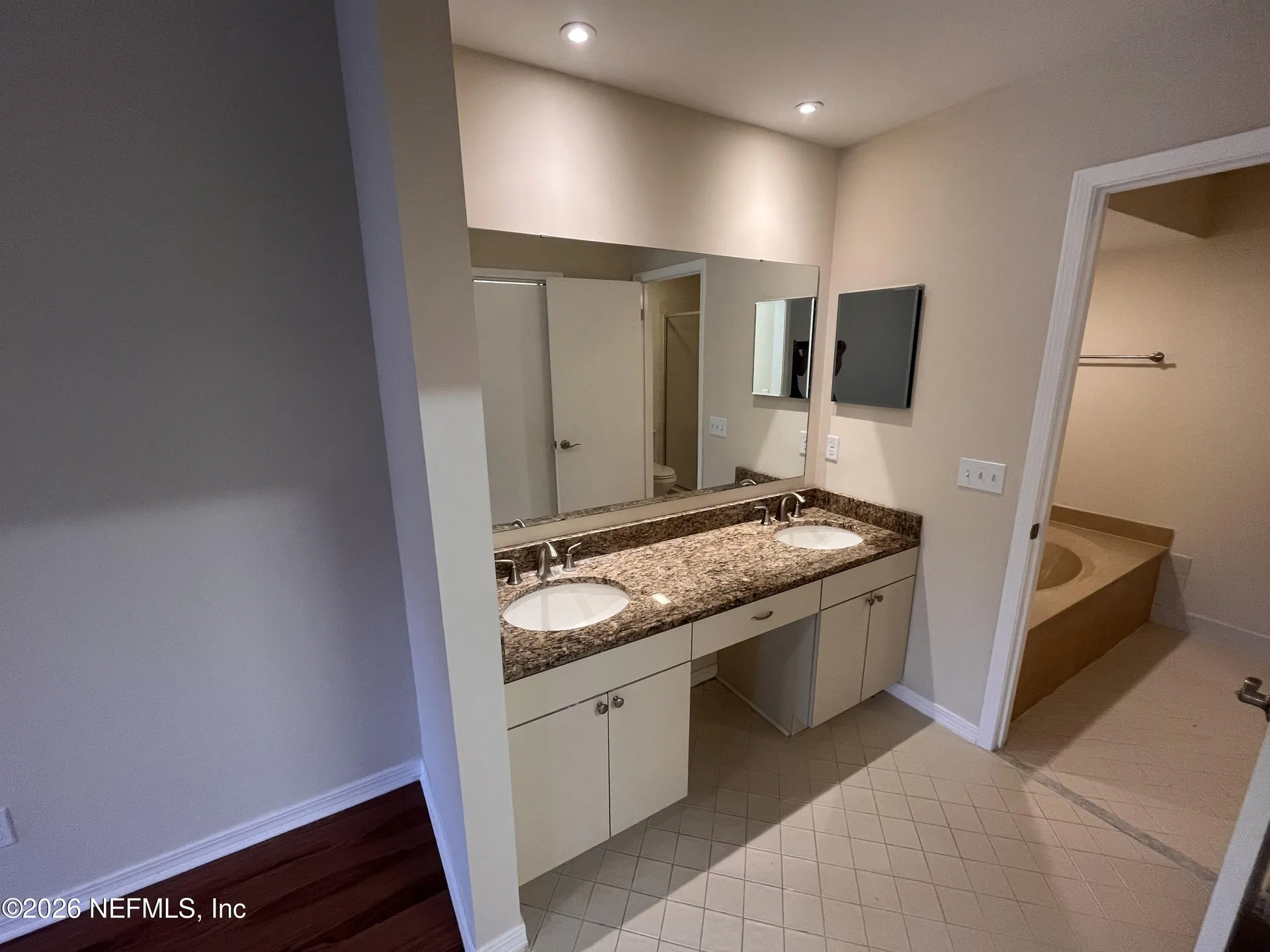 3820 Lavista Circle Jacksonville FL 32217