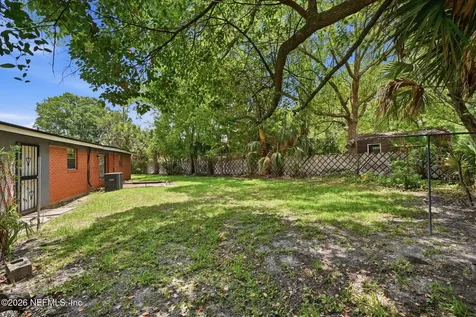 5202 Chivalry Drive Jacksonville FL 32208