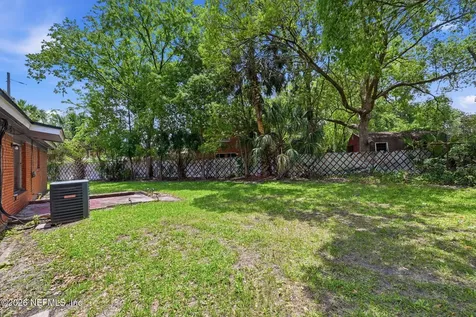 5202 Chivalry Drive Jacksonville FL 32208