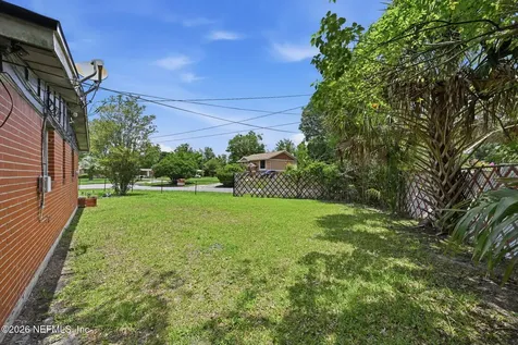 5202 Chivalry Drive Jacksonville FL 32208