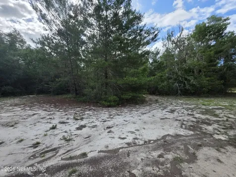 100 Quail Acre Road Pomona Park FL 32181
