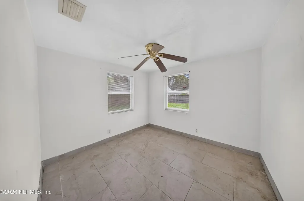 7933 Berry Avenue Jacksonville FL 32211