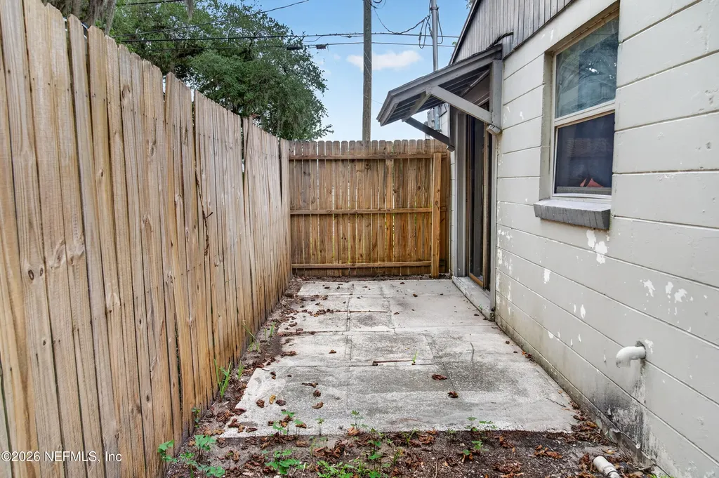 7933 Berry Avenue Jacksonville FL 32211