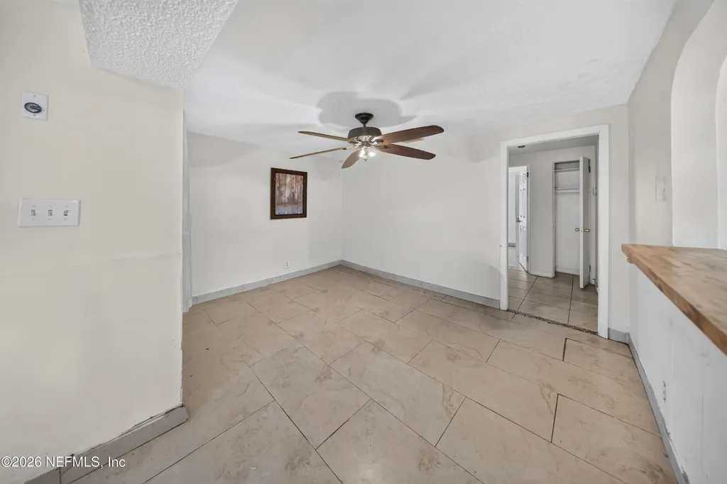 7933 Berry Avenue Jacksonville FL 32211
