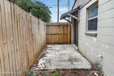 7933 Berry Avenue Jacksonville FL 32211