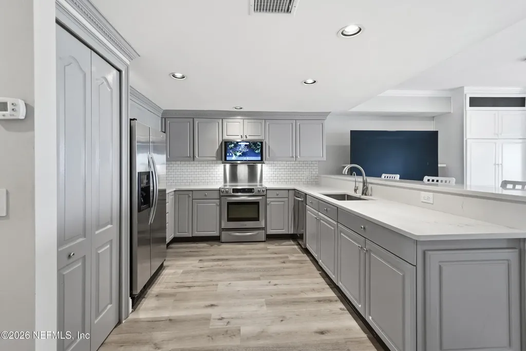 3359 Lighthouse Point Lane Jacksonville FL 32250