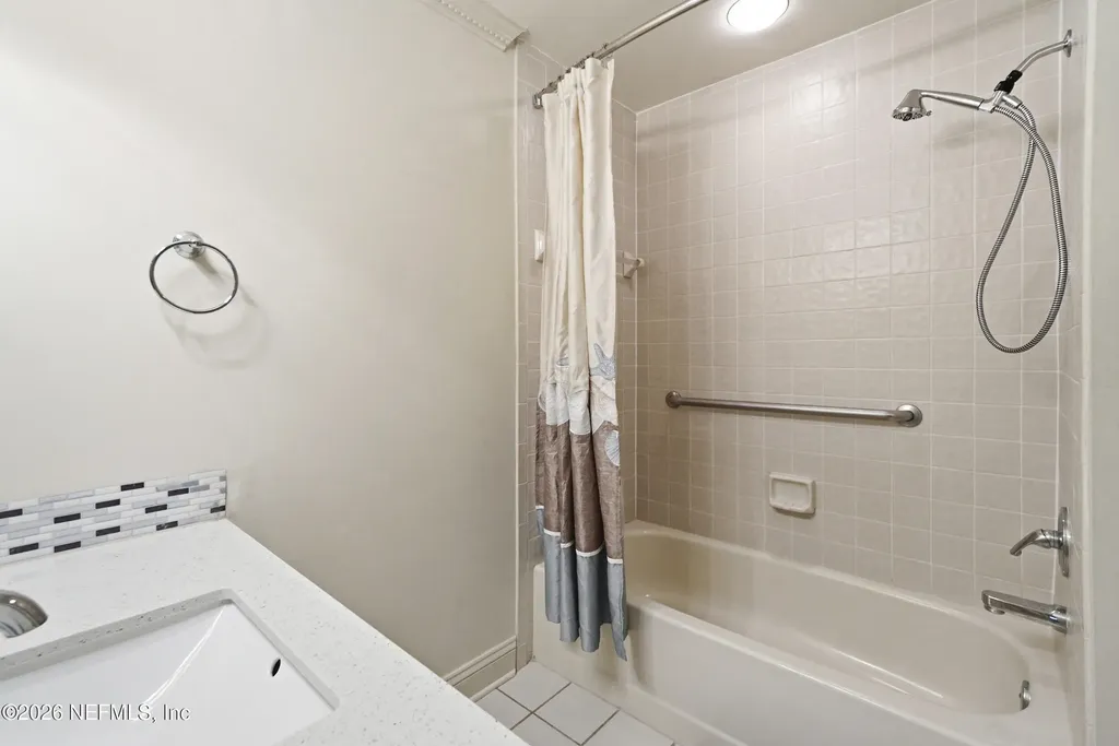3359 Lighthouse Point Lane Jacksonville FL 32250