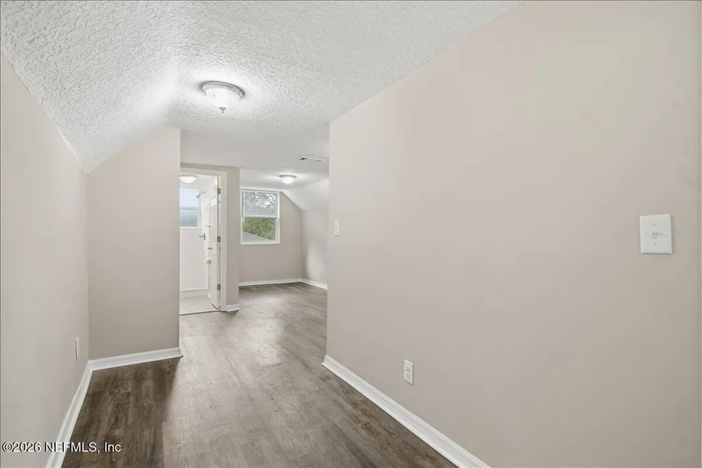 4135 Hudnall Road Jacksonville FL 32207