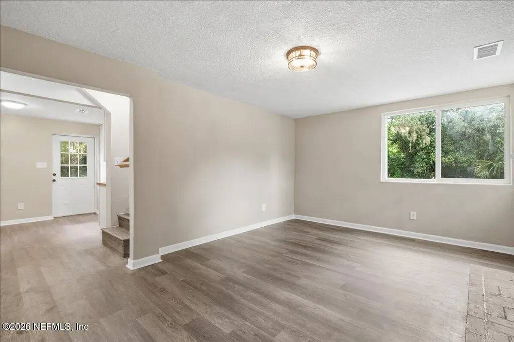 4135 Hudnall Road Jacksonville FL 32207