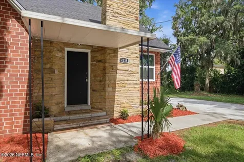 4135 Hudnall Road Jacksonville FL 32207