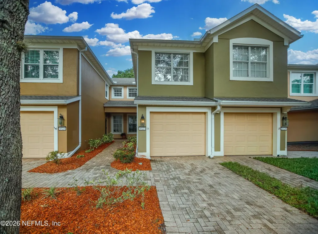 8527 Little Swift Circle Jacksonville FL 32256