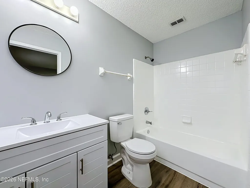 10721 Meadowlea Drive Jacksonville FL 32218