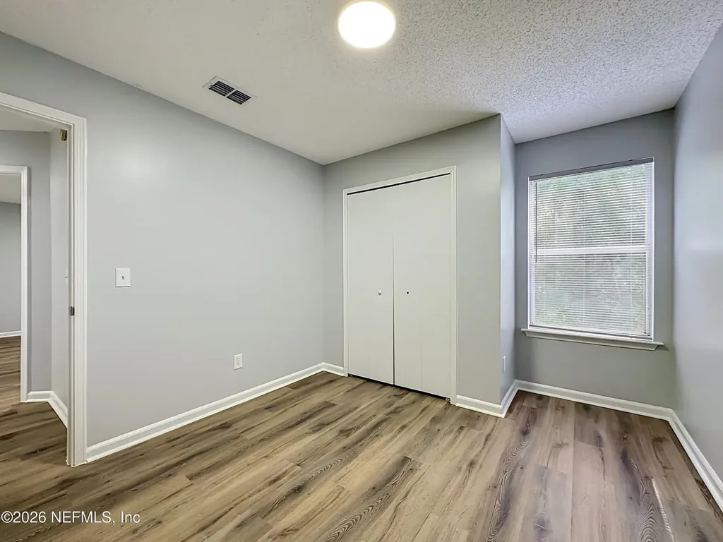 10721 Meadowlea Drive Jacksonville FL 32218