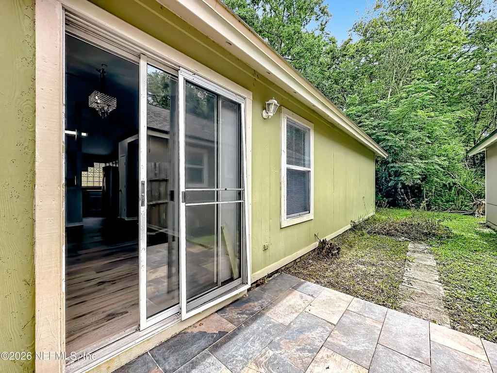 10721 Meadowlea Drive Jacksonville FL 32218
