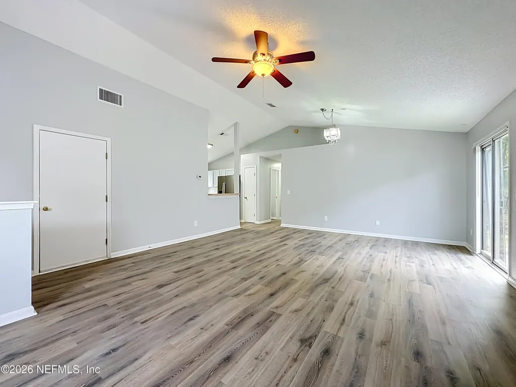 10721 Meadowlea Drive Jacksonville FL 32218