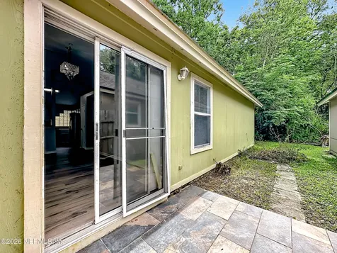 10721 Meadowlea Drive Jacksonville FL 32218
