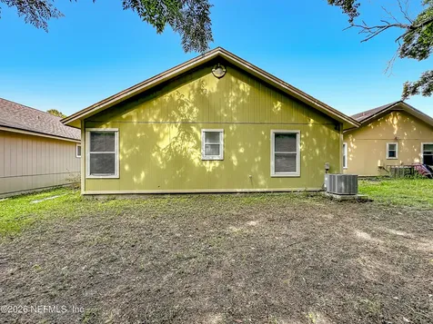 10721 Meadowlea Drive Jacksonville FL 32218