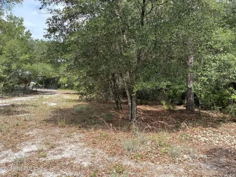 107 Laurel Drive Hawthorne FL 32640