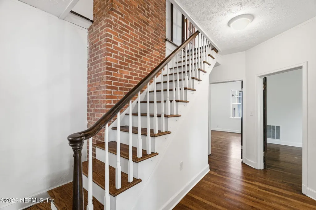 1406 Palmer Terrace Jacksonville FL 32207