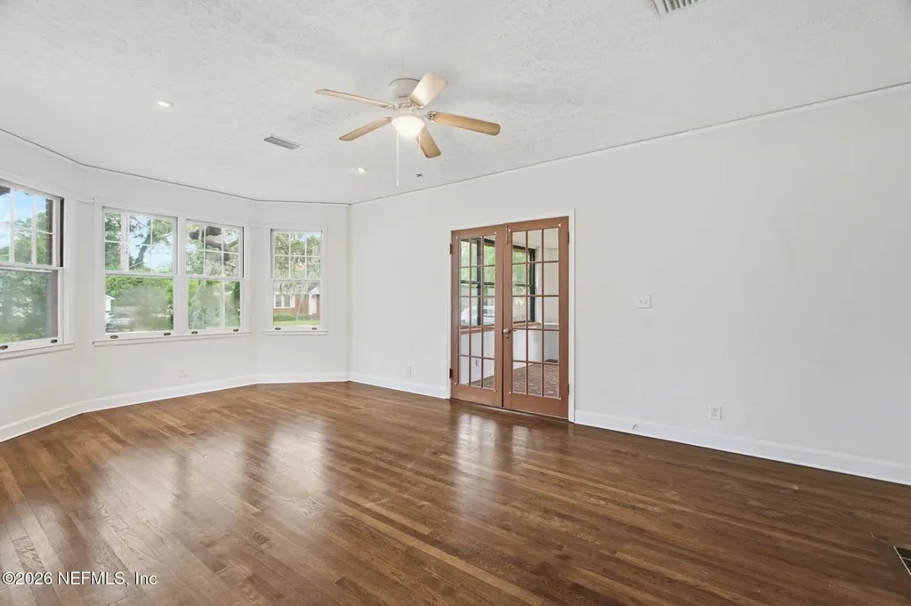 1406 Palmer Terrace Jacksonville FL 32207