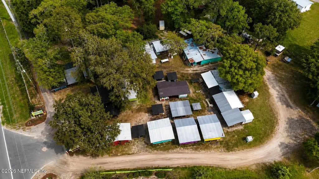 738 S Highway 17 San Mateo FL 32187
