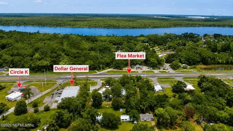 738 S Highway 17 San Mateo FL 32187