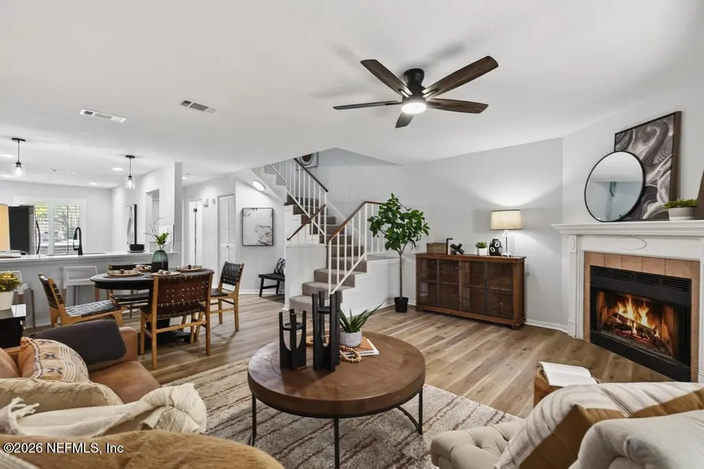 7701 Baymeadows Circle W Jacksonville FL 32256