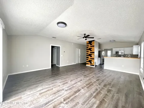 519 Chancellor Drive E Jacksonville FL 32225