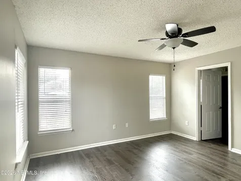 519 Chancellor Drive E Jacksonville FL 32225