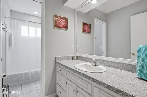 5454 River Trail Road S Jacksonville FL 32277