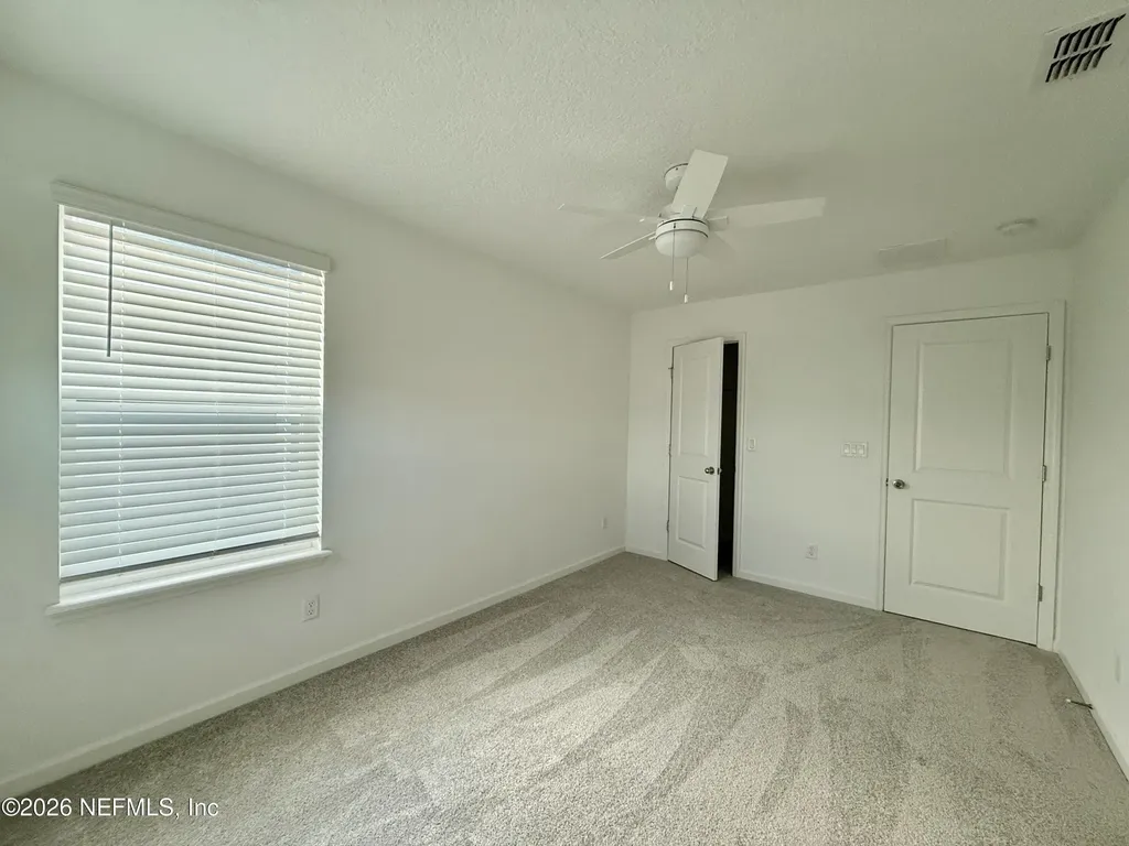 4033 Haydon Burns Place Jacksonville FL 32217