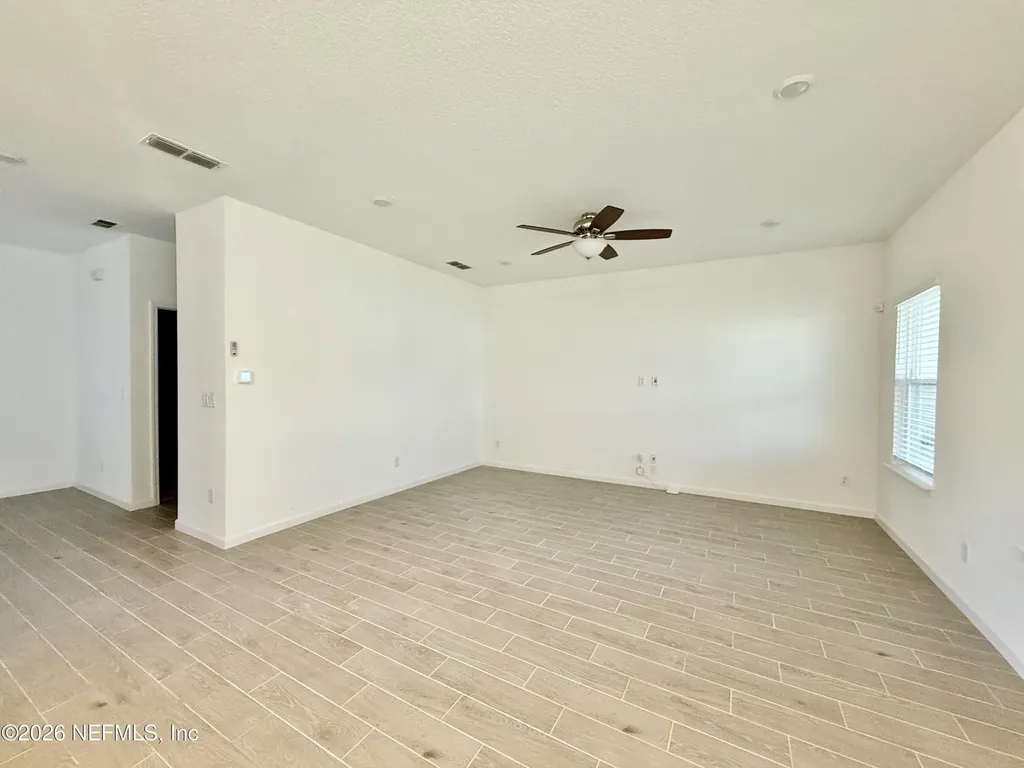 4033 Haydon Burns Place Jacksonville FL 32217