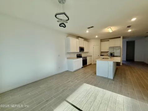 4033 Haydon Burns Place Jacksonville FL 32217
