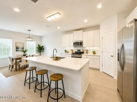 4033 Haydon Burns Place Jacksonville FL 32217