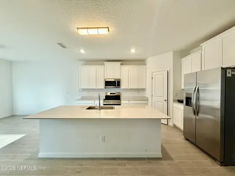 4033 Haydon Burns Place Jacksonville FL 32217