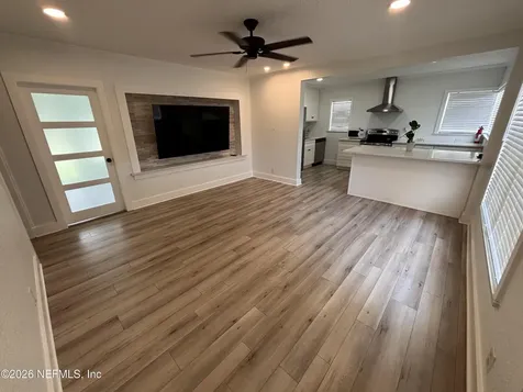 1619 2nd Avenue N Jacksonville Beach FL 32250