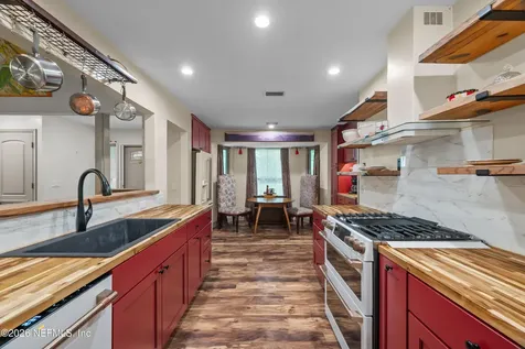 1313 Chinook Trail Jacksonville FL 32225