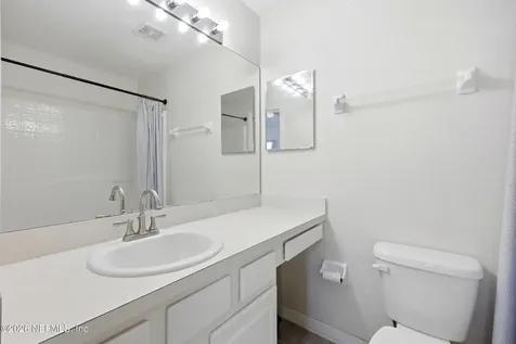 8435 Thornbush Court Jacksonville FL 32216