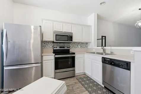 8435 Thornbush Court Jacksonville FL 32216