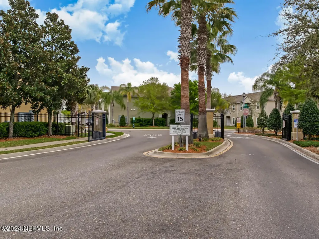 7062 Snowy Canyon Drive Jacksonville FL 32256