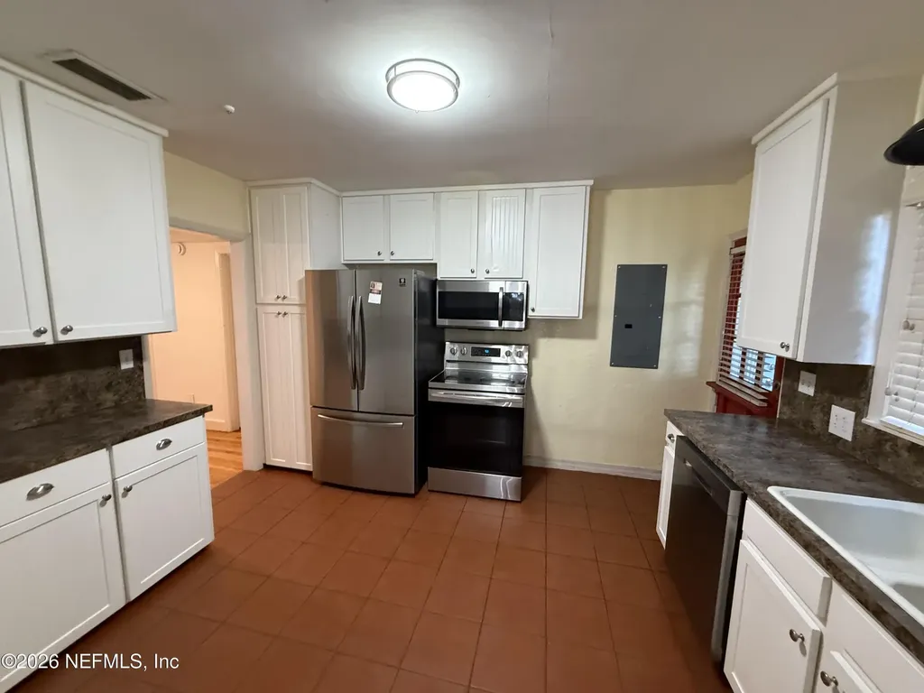 6946 Oakwood Street Jacksonville FL 32208