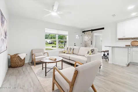 2901 Stonehurst Road E Jacksonville FL 32277