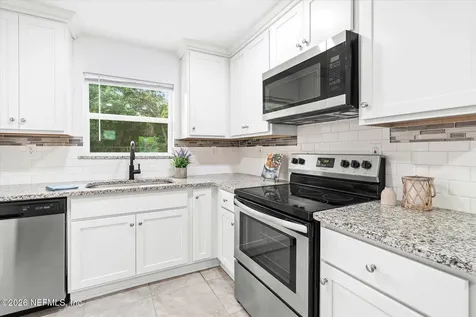 2901 Stonehurst Road E Jacksonville FL 32277